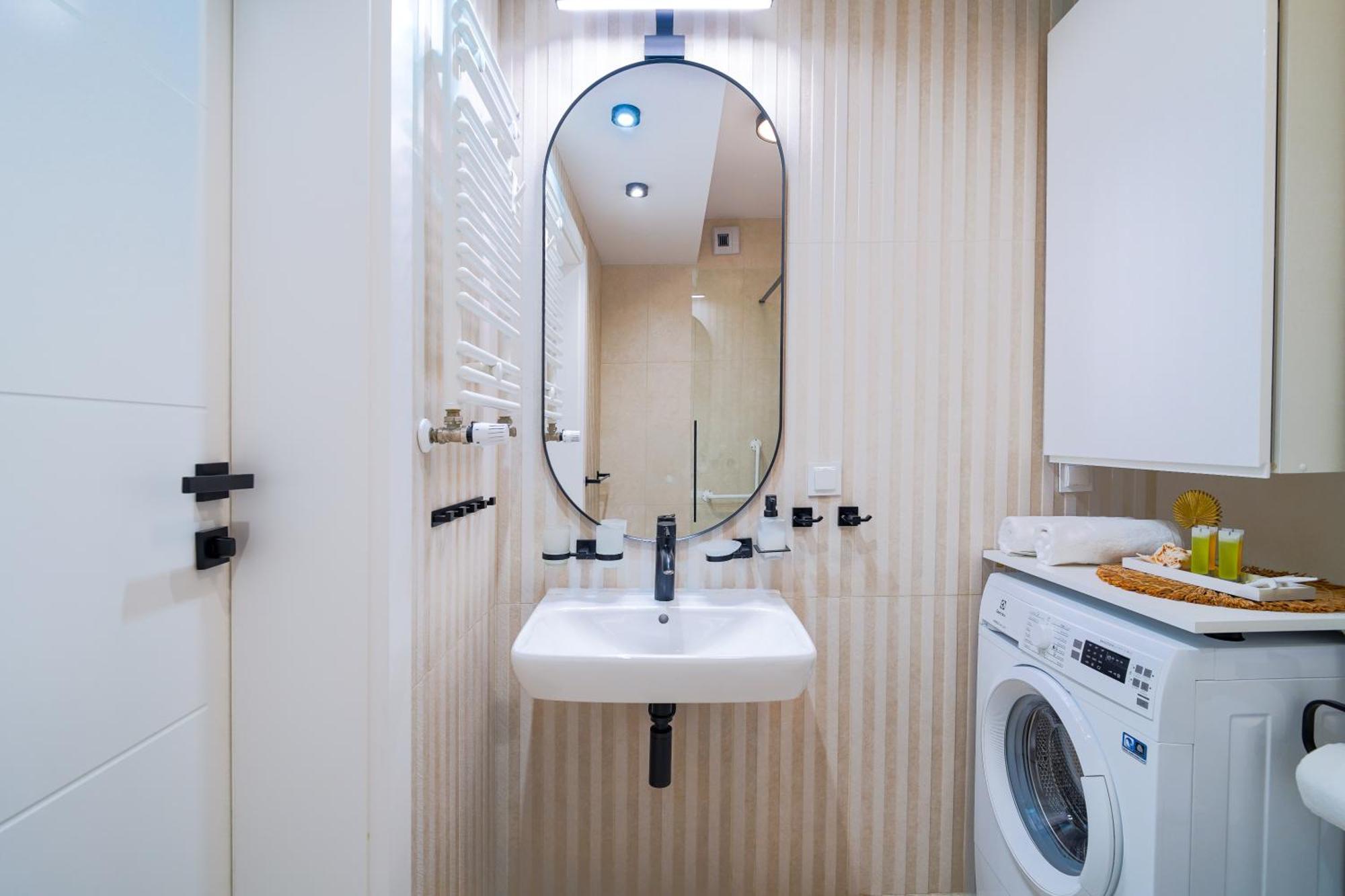 Lulu Apartments - Pod Masztami - Apartament Dwupokojowy - Basen Silownia Parking Kołobrzeg Kültér fotó