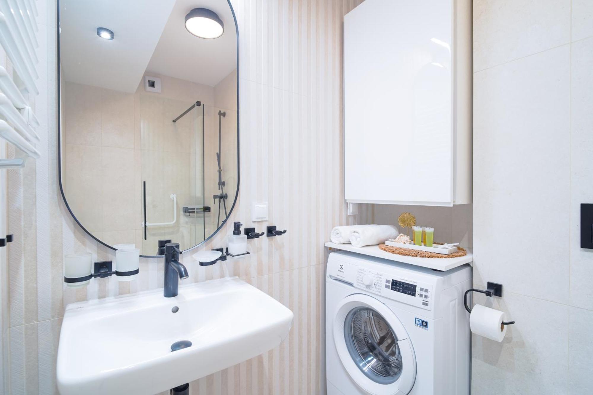 Lulu Apartments - Pod Masztami - Apartament Dwupokojowy - Basen Silownia Parking Kołobrzeg Kültér fotó